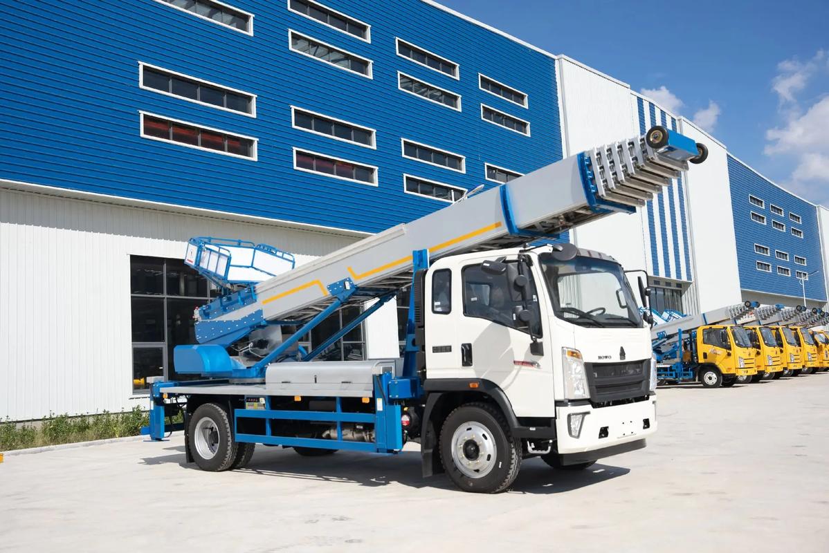 宁乡出租云梯车高空作业车 建筑垃圾搬运