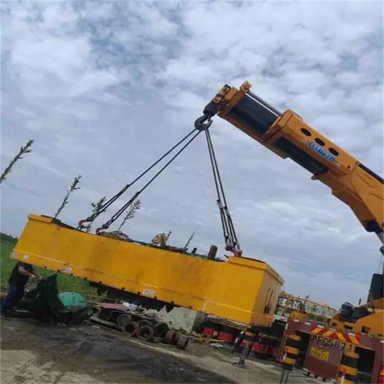 宁乡随车吊吊集装箱怎么吊